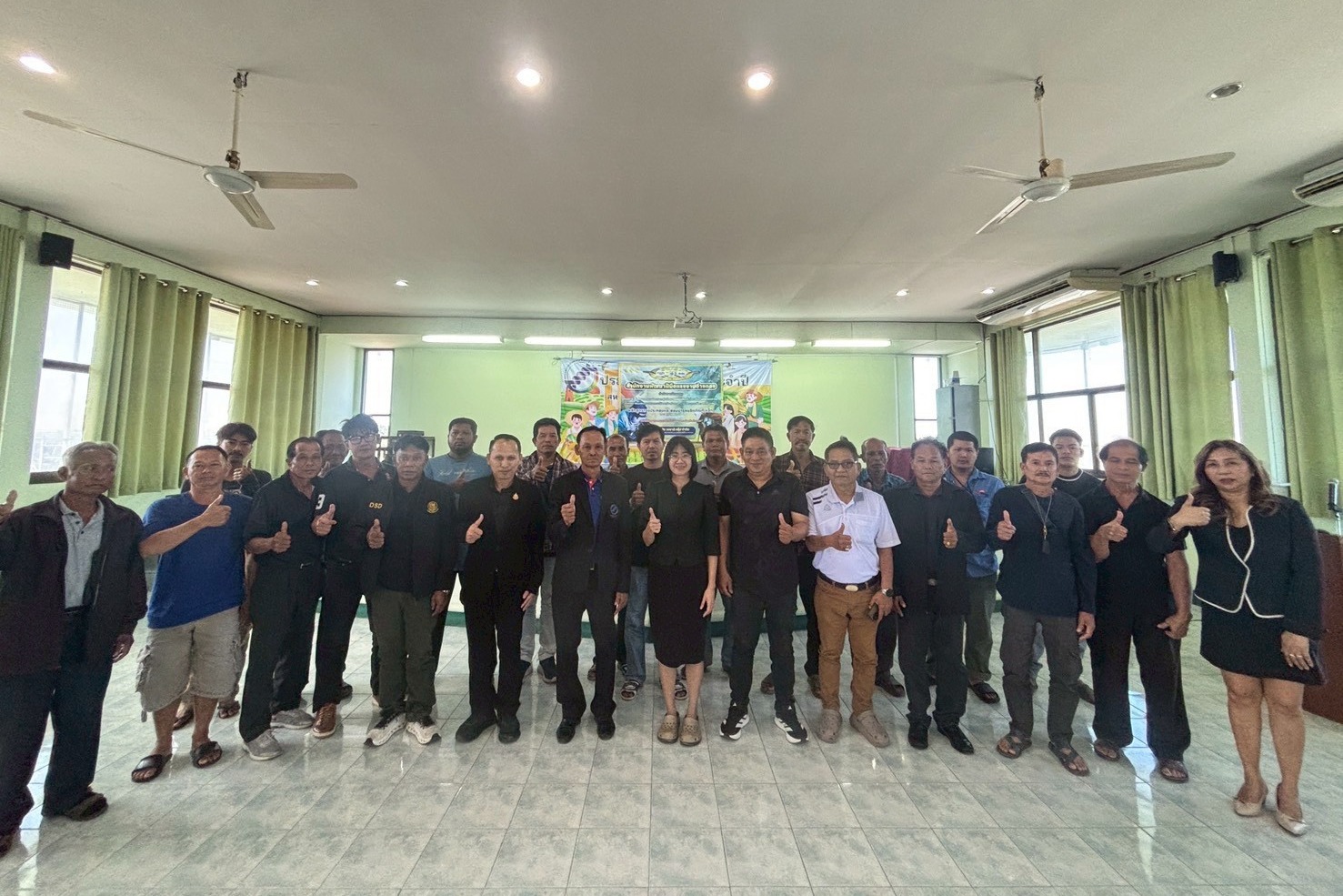 Rilon Thailand News สนับสนุนเครื่องเชื่อม MIG สำหรับใช้ในการฝึกอบรมการประกอบและซ่อมบำรุงผลิตภัณฑ์เหล็ก เพิ่มทักษะอาชีพแรงงานอิสระ สร้างรายได้ยั่งยืน